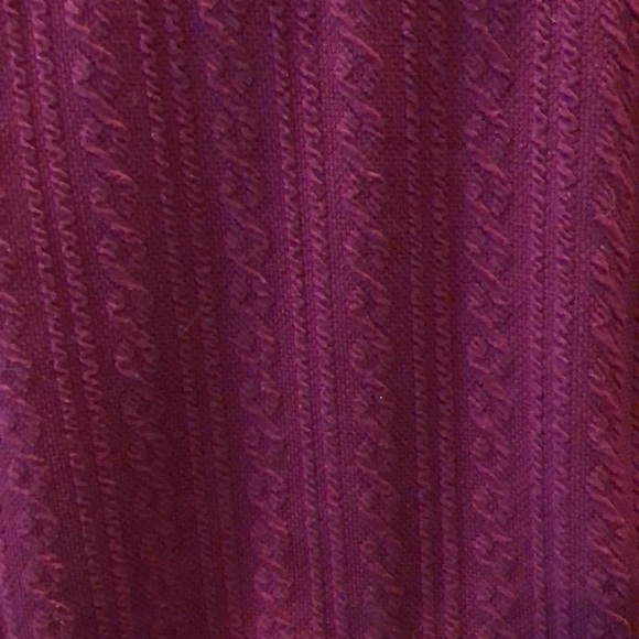 Everly crop halter top - Picture 2 of 2